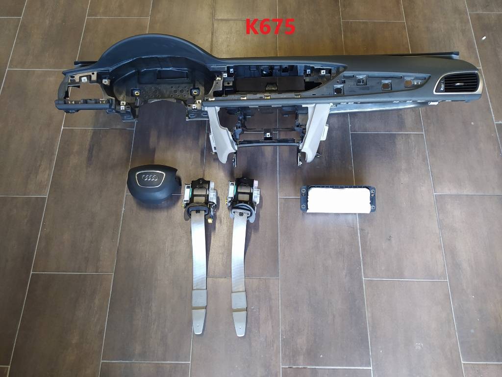 Palubná prístrojová doska palubovka Audi A6 C7 4G