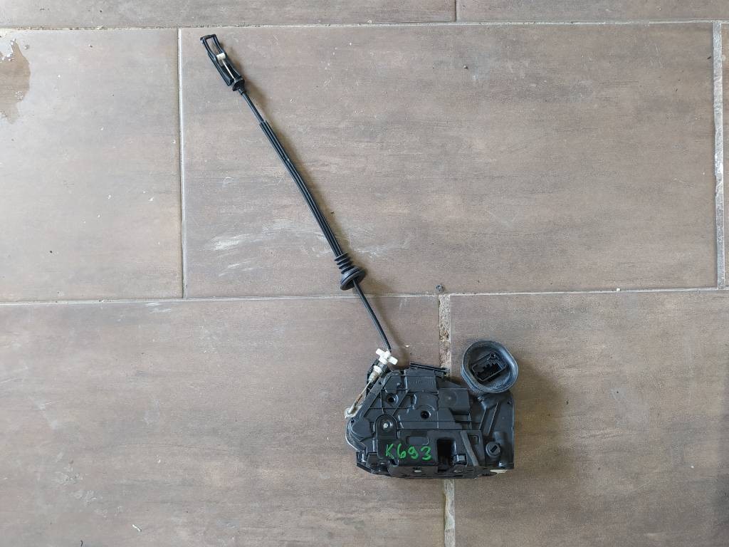 Pravý zadný zámok dverí VW Volkswagen Golf VI 6 5K