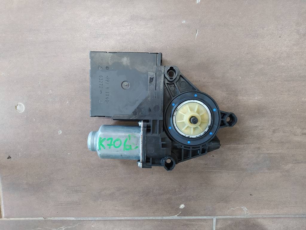Motorček sťahovania okien VW Volkswagen Golf 6 5K