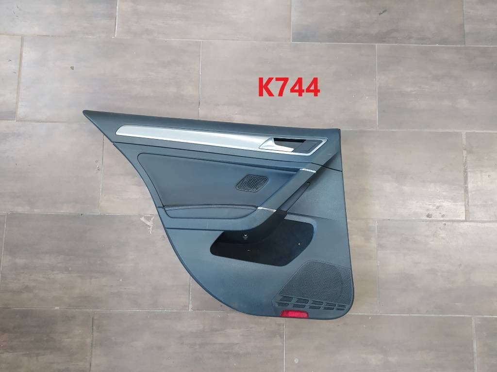 Ľavý zadný tapacír dverí VW Golf VII 7 5G HB