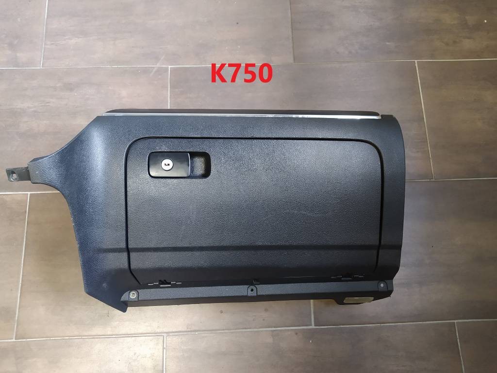 Šuflík odkladací priestor kaslík VW Golf VI 6 5K