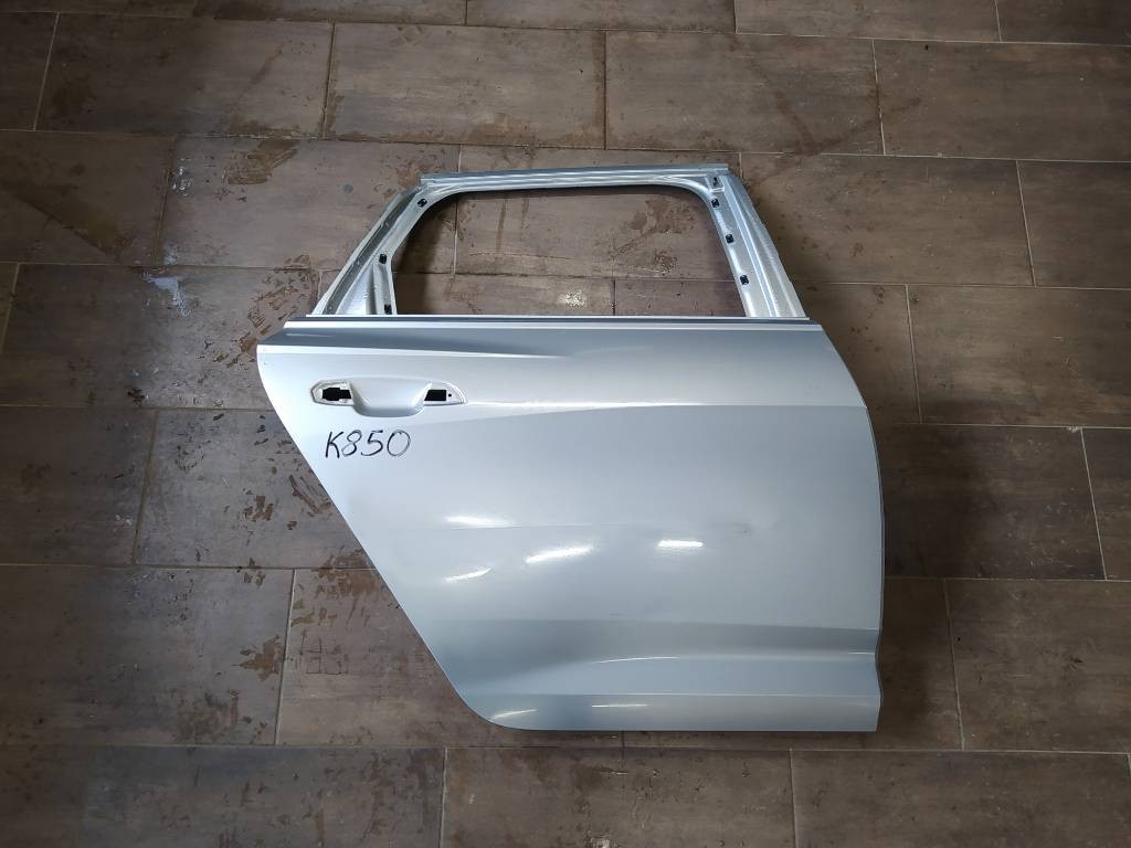 Pravé zadné dvere Audi A6 C8 4K COMBI KOMBI AVANT