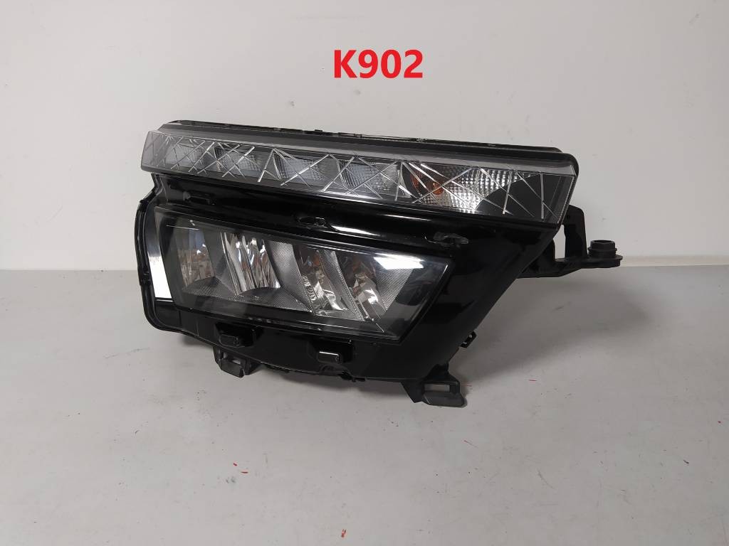 Pravé predné svetlo Škoda Kamiq FULL LED 658