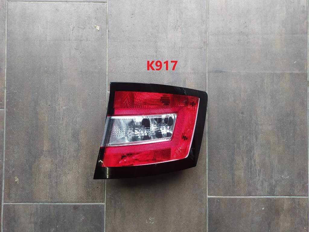 Pravé zadné svetlo Škoda Fabia III 3 COMBI 6V