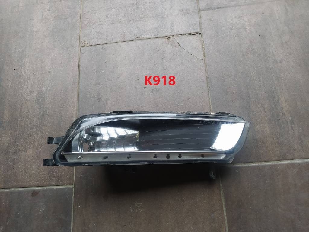 Pravá predná hmlovka VW Volkswagen Passat CC 3C8