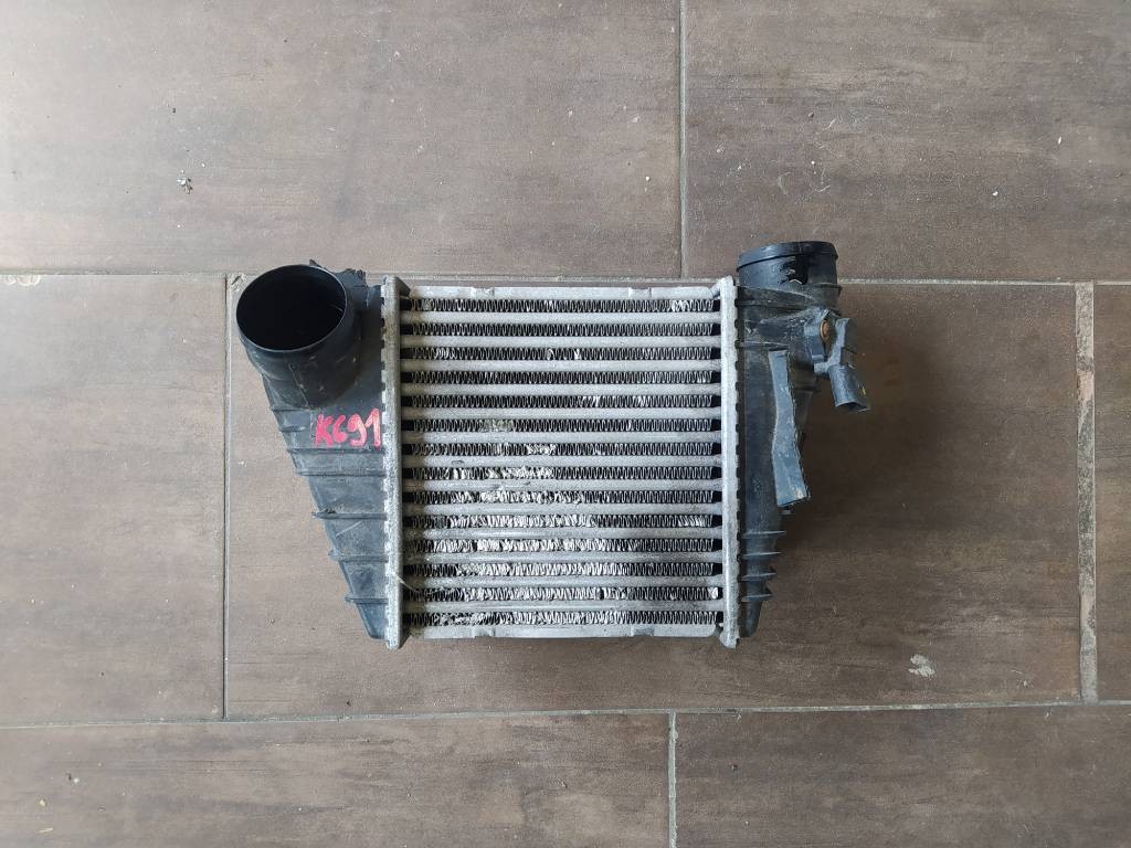 Chladič intercooler VW Volkswagen Golf IV 4 1J TDI