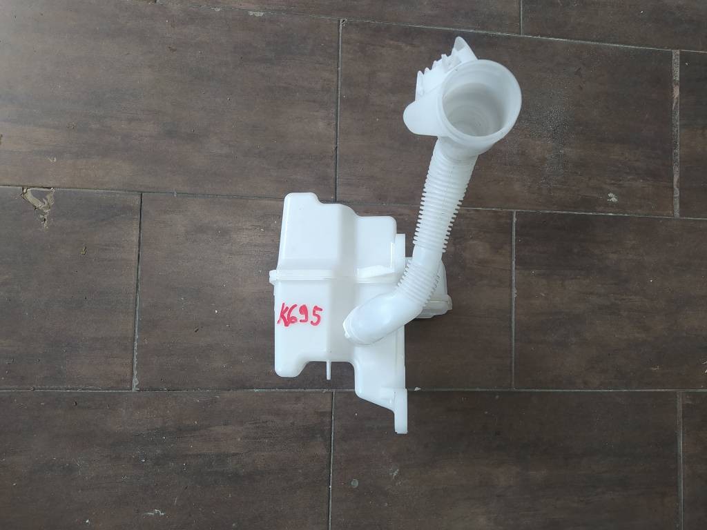 Nádržka vody do ostrekovačov VW Golf VII 7 5G