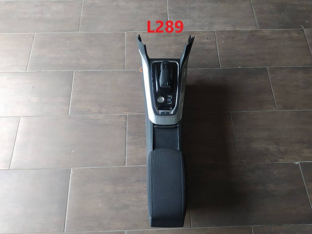 Stredový tunel Peugeot 308 II 2 T9 2013-
