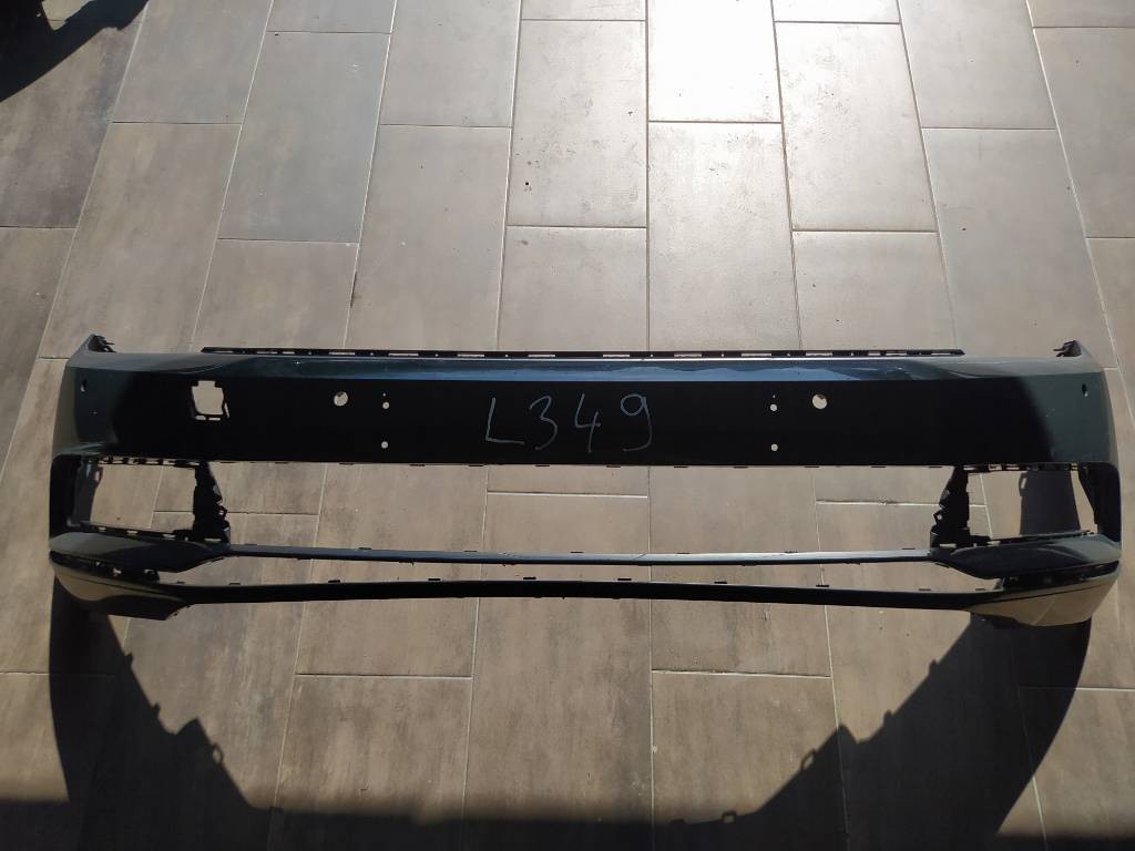 Predný nárazník VW Volkswagen Passat B8 3G 4 PDC