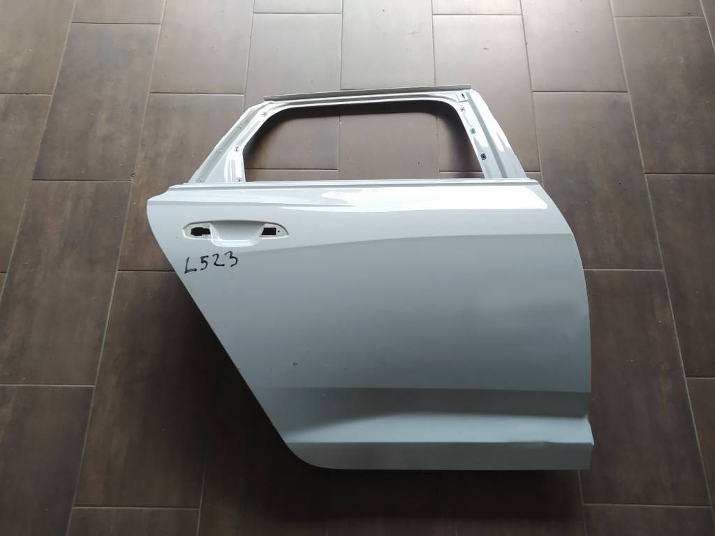 Pravé zadné dvere Audi A6 C8 4K COMBI