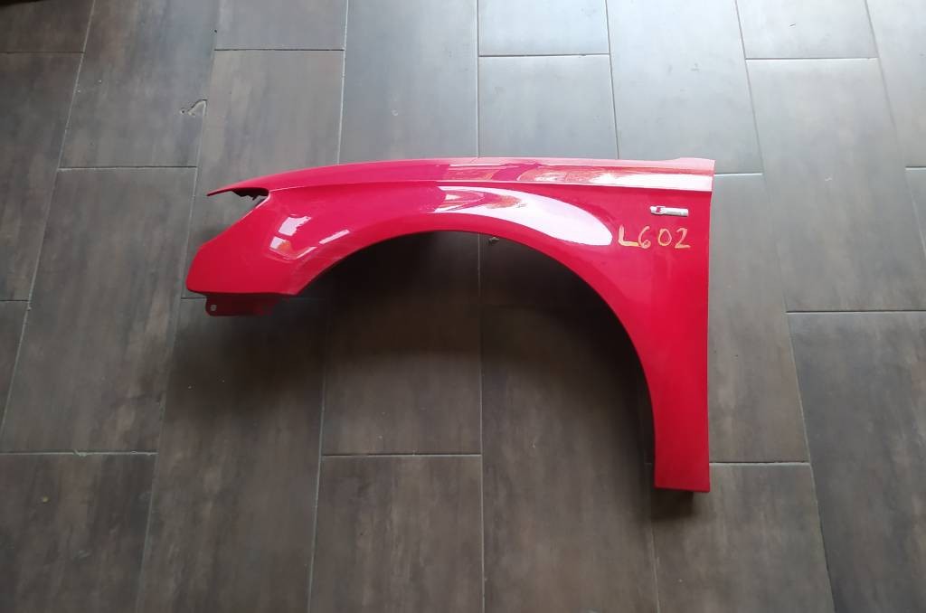 Ľavý predný blatník Audi A3 8V 8V0921091