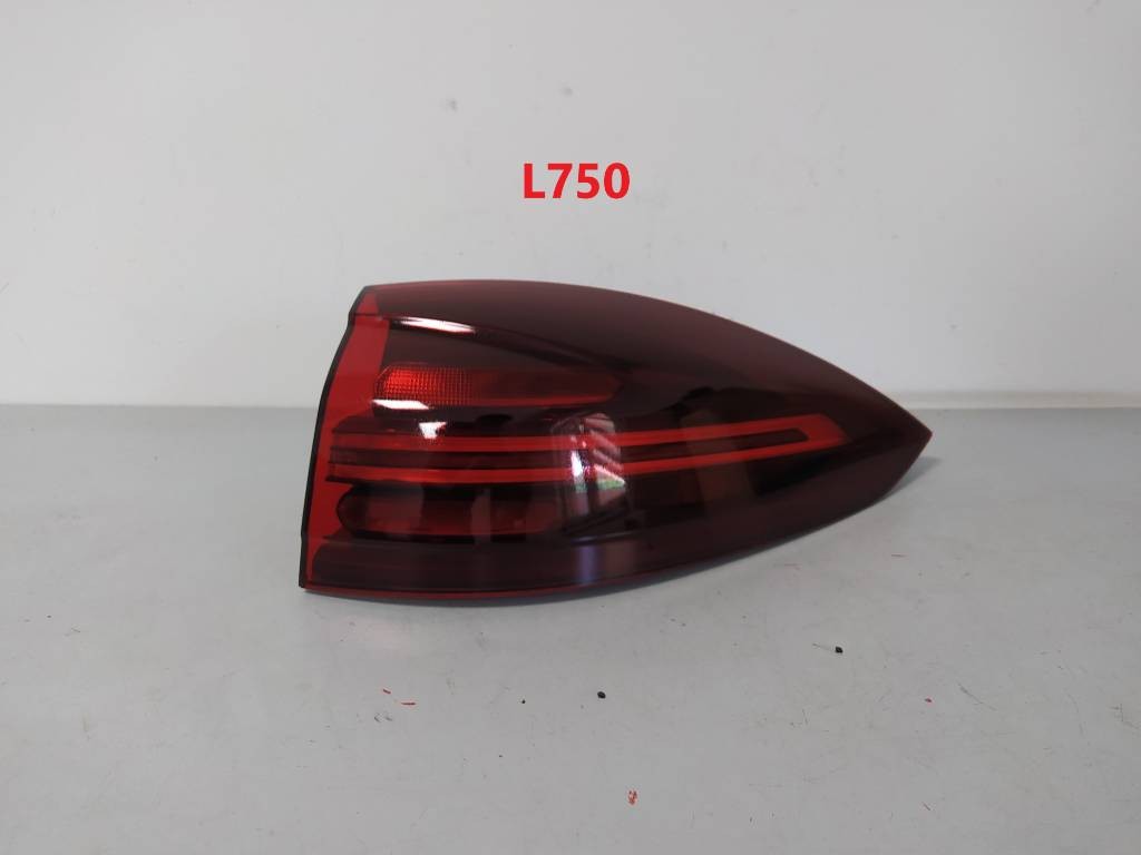 Pravé zadné svetlo Porsche Cayenne GTS LIFT 14-17