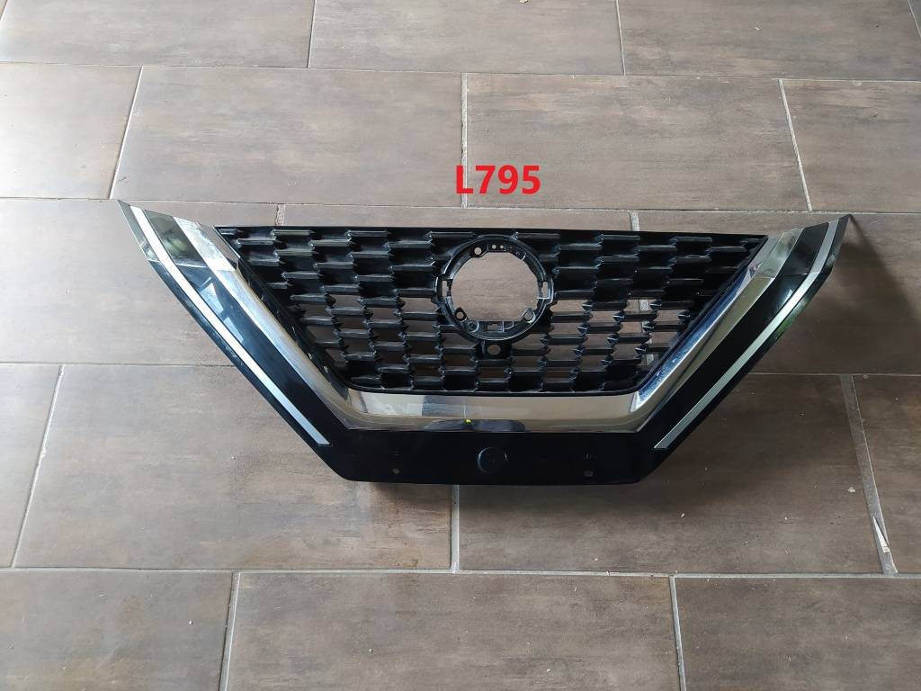 Maska mriežka NISSAN QASHQAI III 3 2020-