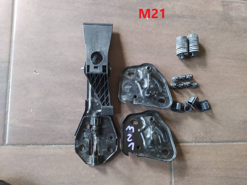 Zámok uchytenia prednej kapoty Audi A6 C7 4G