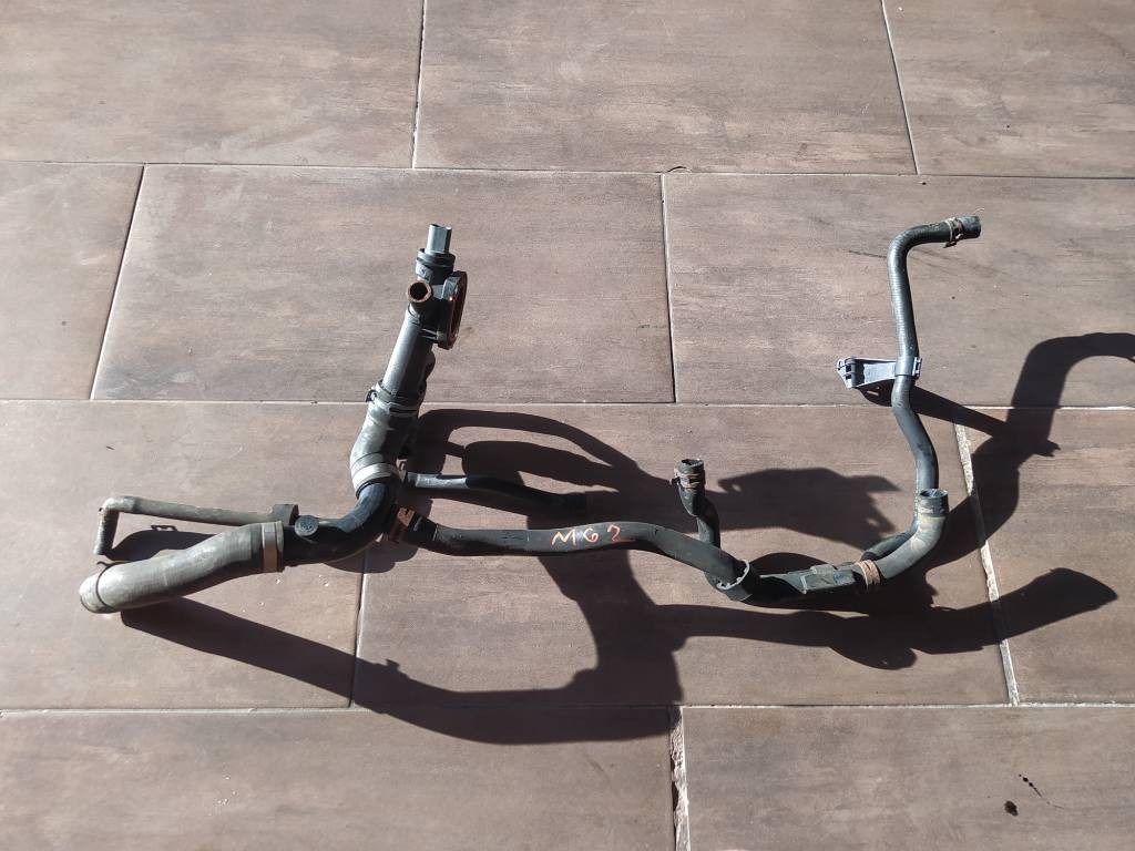 Hadica rúra vody termostat SKODA AUDI 03L121131AA