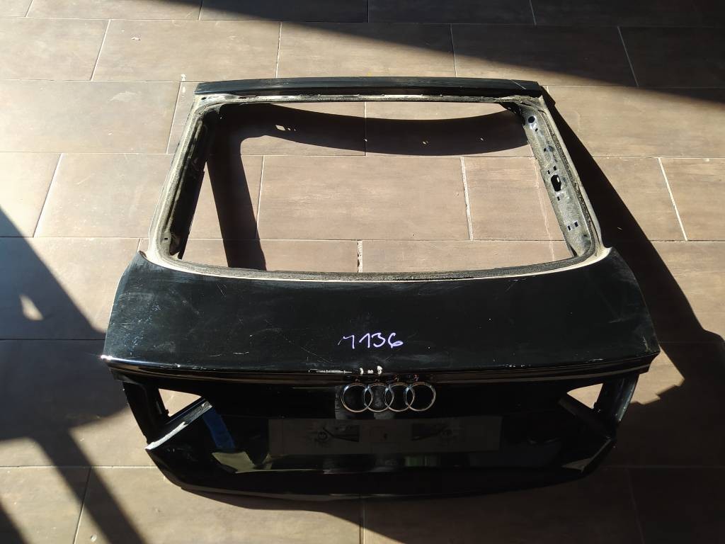 Zadná kapota kufor 5 piate dvere Audi A5 8T SEDAN