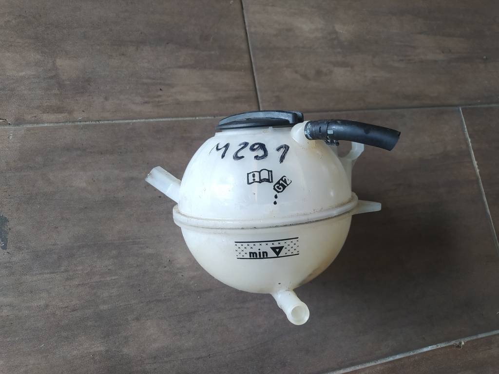 Vyrovnávacia nádržka nádobka chladenia 2.0 TDI CFF