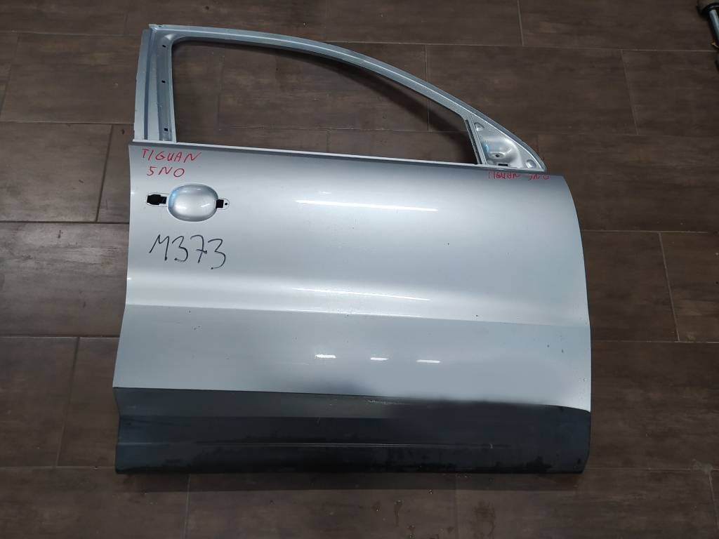 Pravé predné dvere VW Volkswagen Tiguan 5N