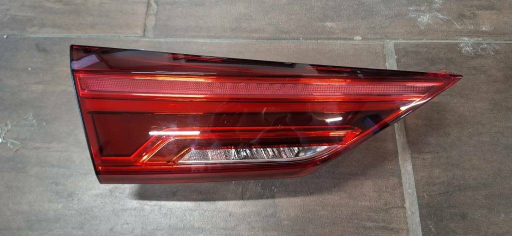 Ľavé zadné svetlo Audi Q3 83A945093 2018 -
