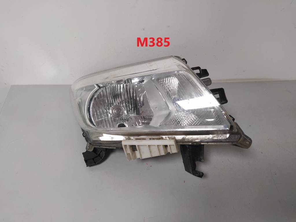 Pravé predné svetlo NAVARA IV 4 Nissan D23