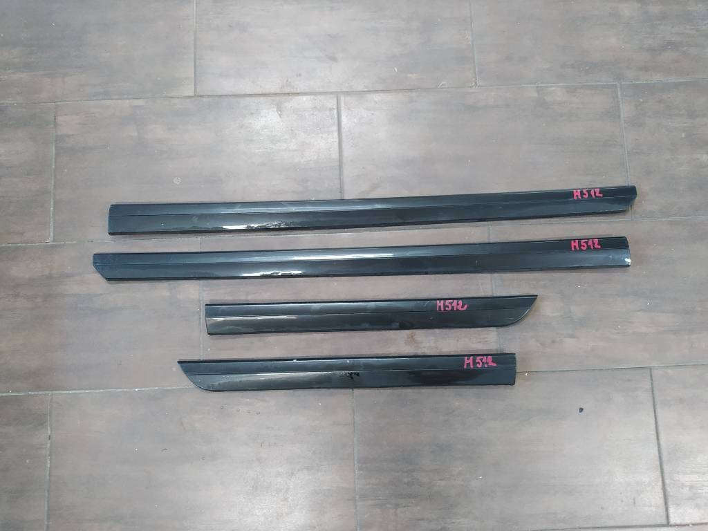 Lišty dverí VW Volkswagen Passat B8 3G