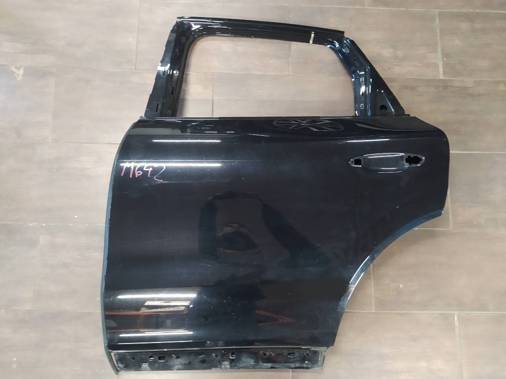 Ľavé zadné dvere Porsche Cayenne III 3 18- 9Y