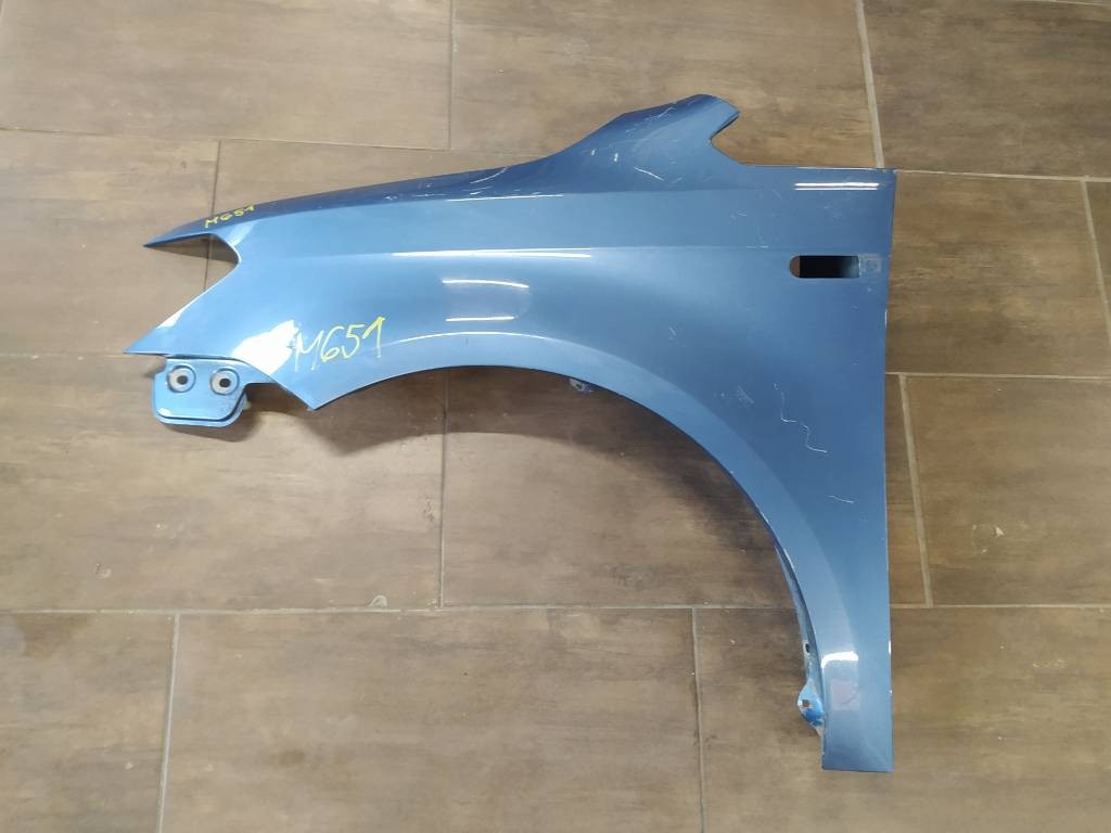 Ľavý predný blatník VW caddy LIFT 2k5