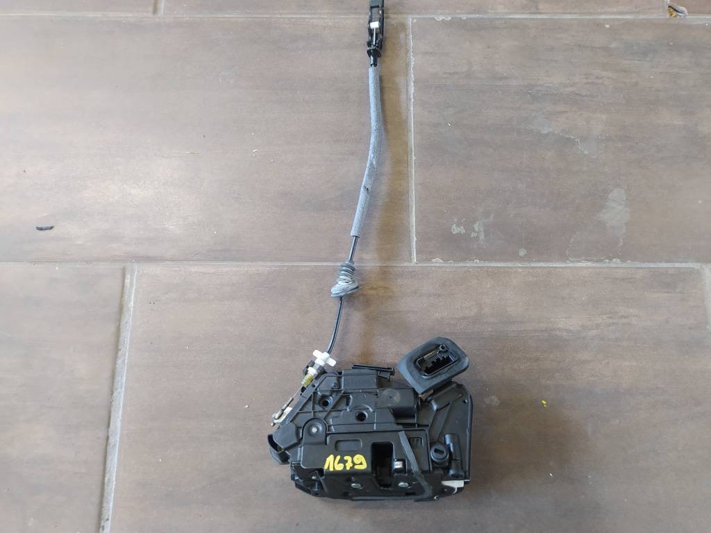 Zámok dverí pravé zadné VW GOLF VII 7 5G