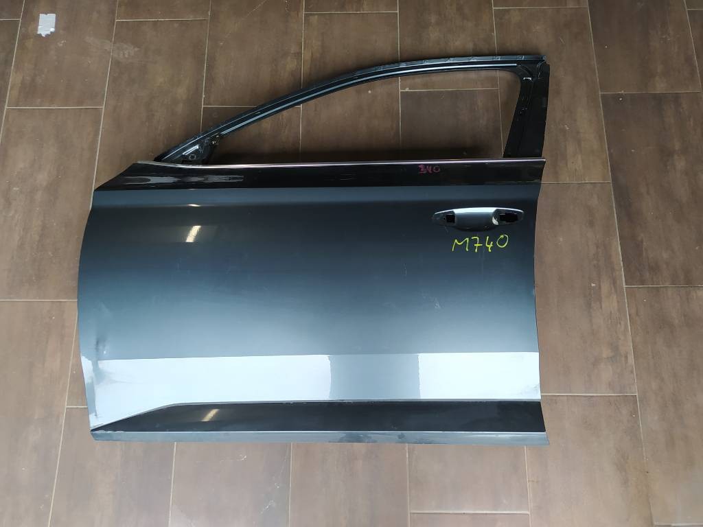 Ľavé predné dvere Škoda Superb III 3 3V