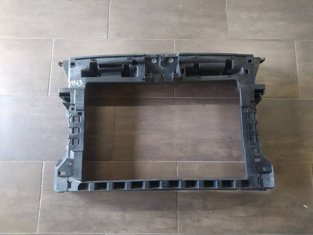 Držiak stena čelo sahara VW Touran 10-15 1T