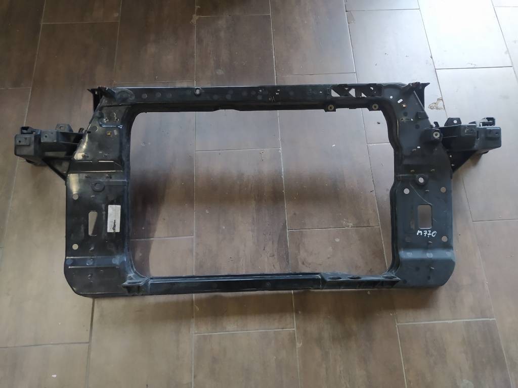 Držiak stena čelo sahara HYUNDAI IX35 IX-35 2010-
