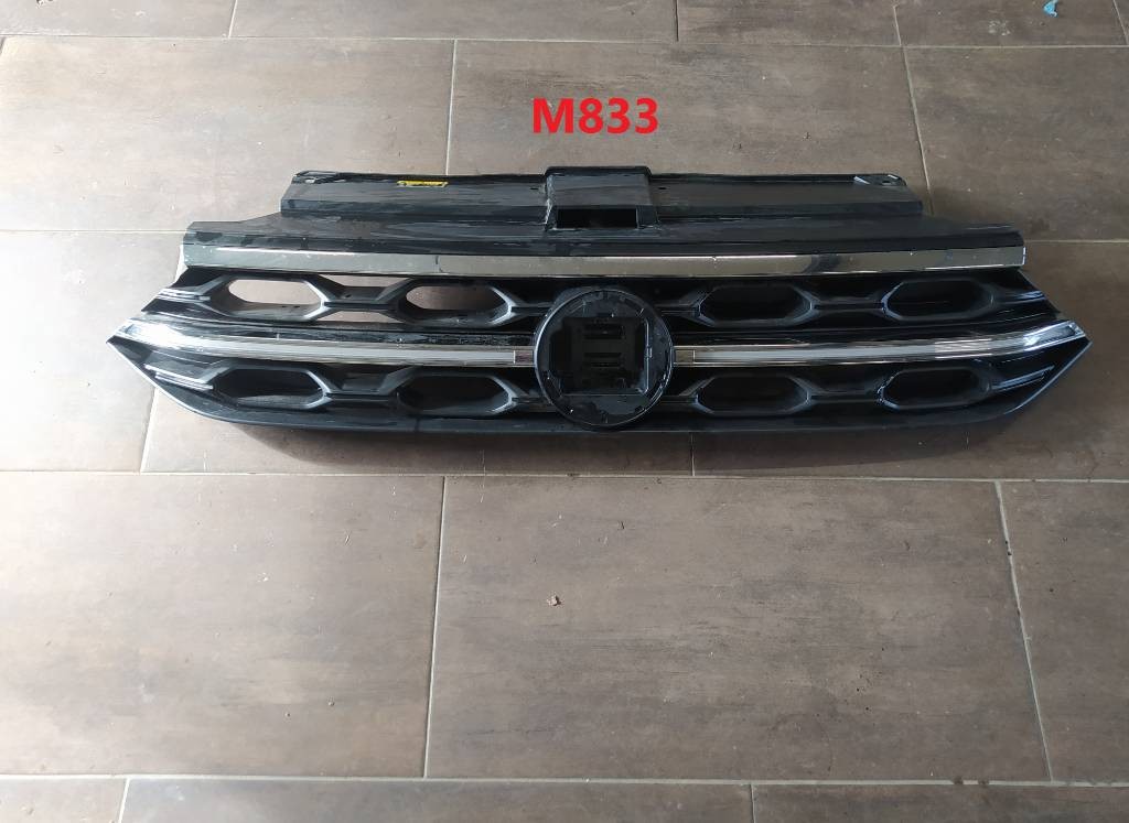 Maska mriežka VW Volkswagen T-ROC LIFT R-LINE LED