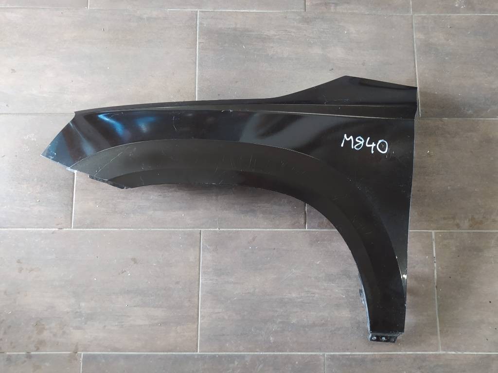 Ľavý predný blatník Škoda Karoq 57A