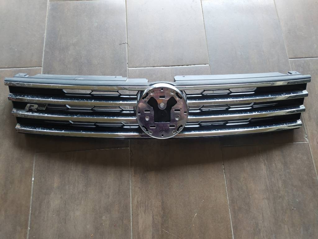 Maska mriežka nárazníka VW Touareg II 2 LIFT 7P