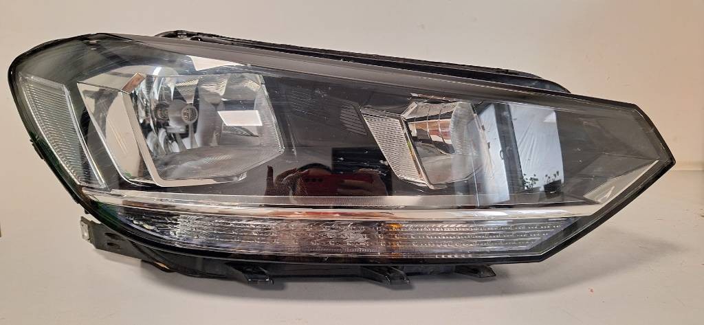 Predné pravé svetlo Vw Touran III 3 5TA 5tb941006a