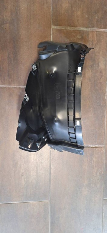 Ľavý pravý podblatník  AUDI A4 8WD853888 8WD853887