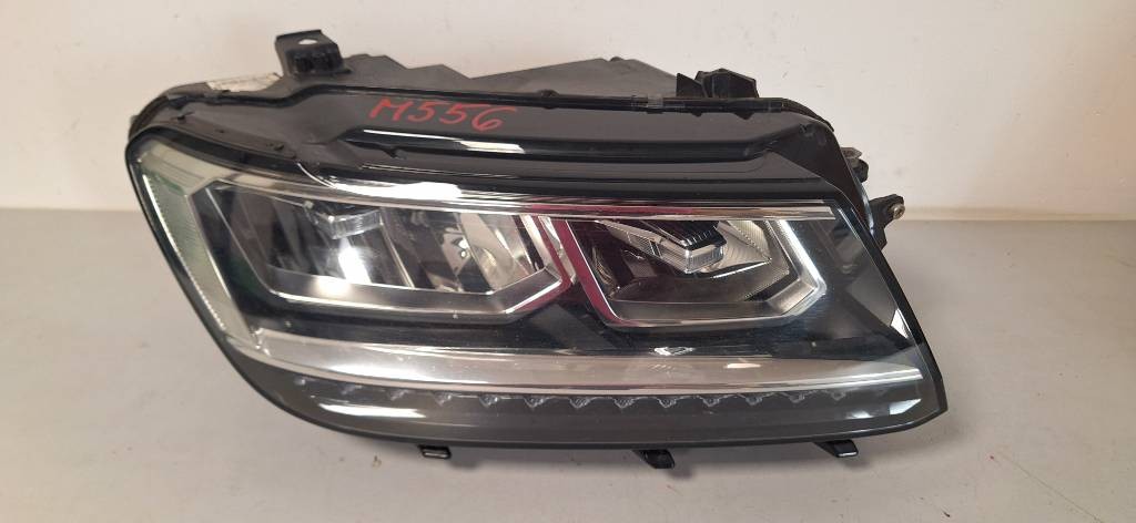 Pravé predné svetlo VW Tiguan 2 II 5NB LED