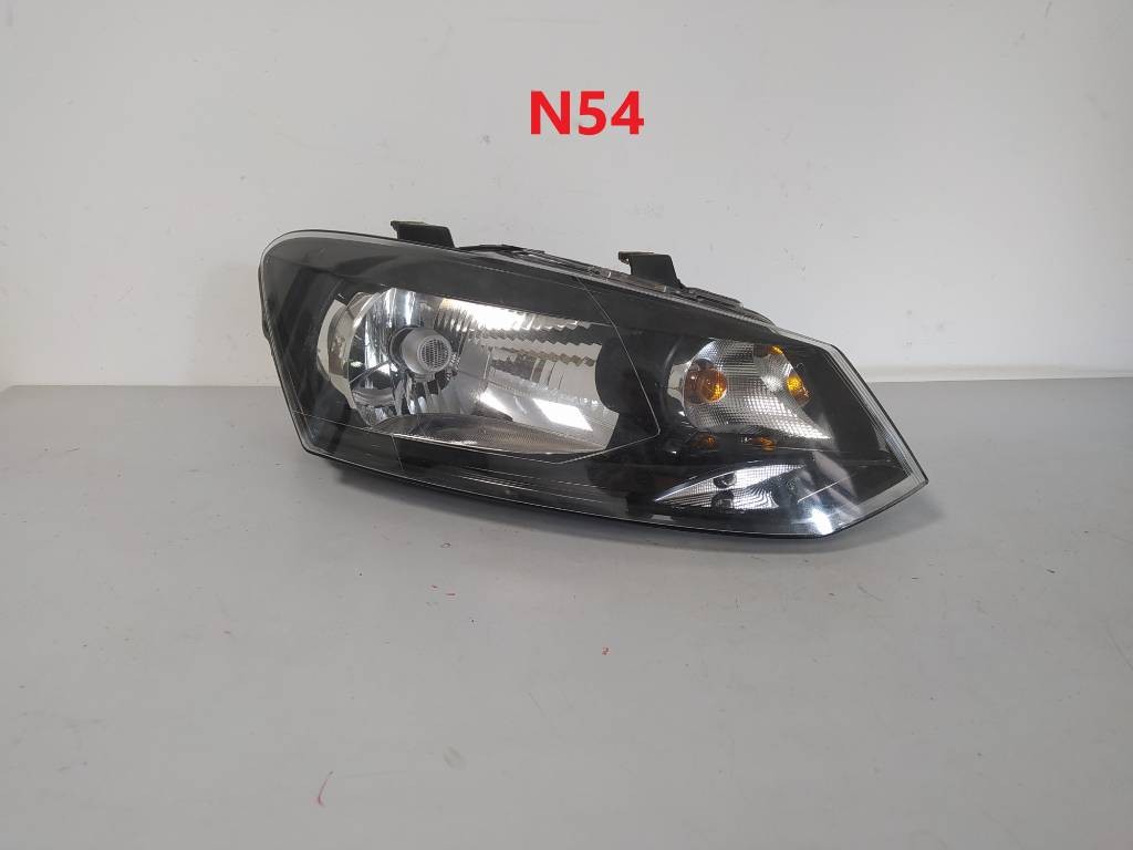 Pravé predné svetlo VW Volkswagen Polo 6R 09-13