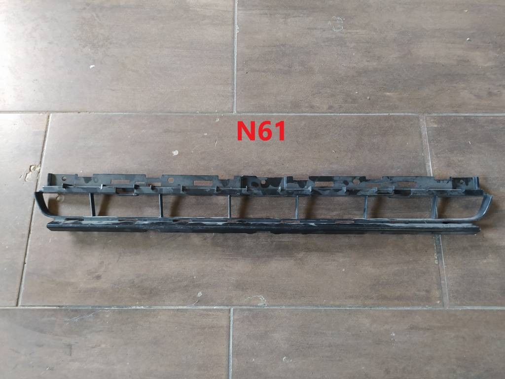 Stredná mriežka nárazníka Audi A4 B9 8W 16-19