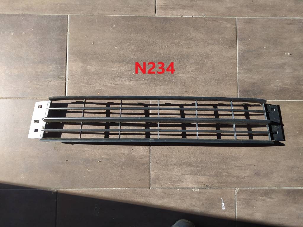 Mriežka nárazníka Škoda Fabia III 3 6V SM