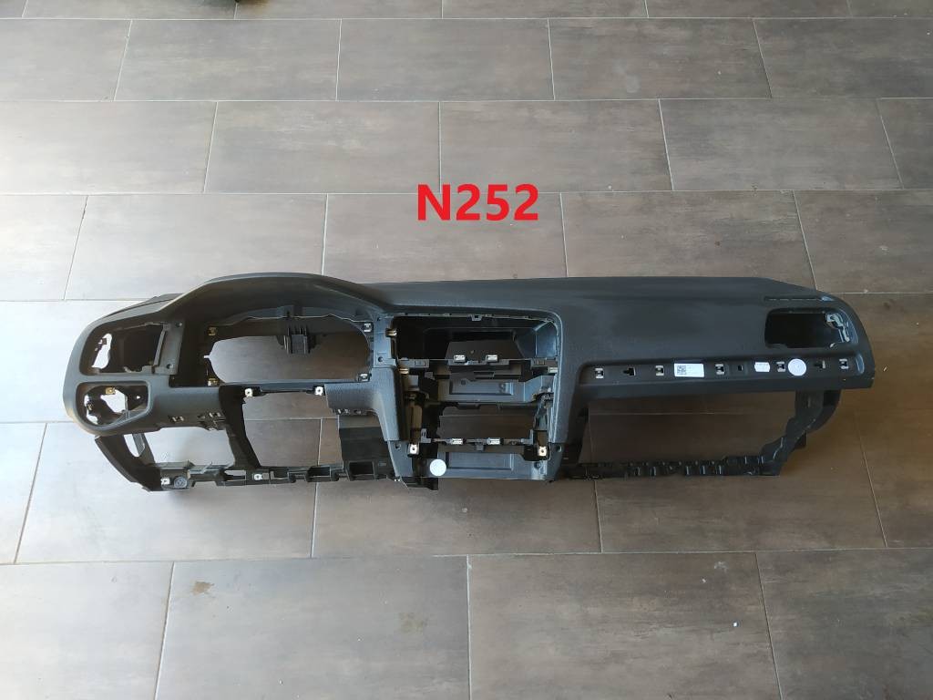 Palubná prístrojová doska palubovka VW GOLF VII 5G