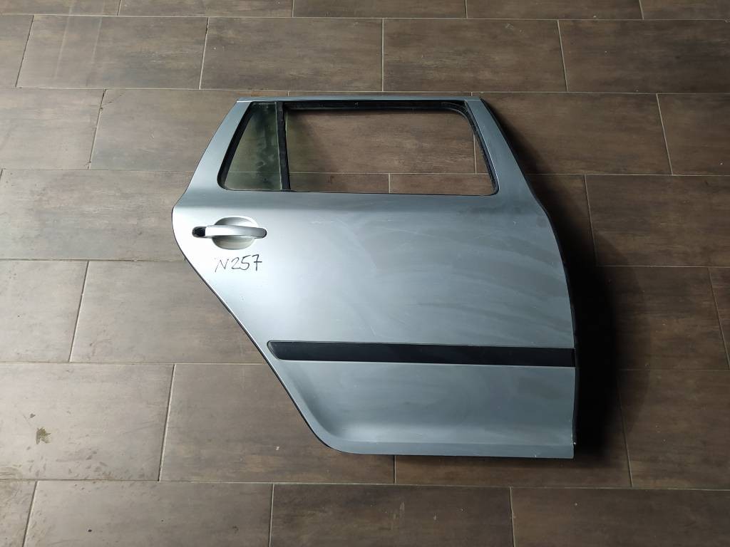 Pravé zadné dvere Škoda Octavia II 2 1Z COMBI