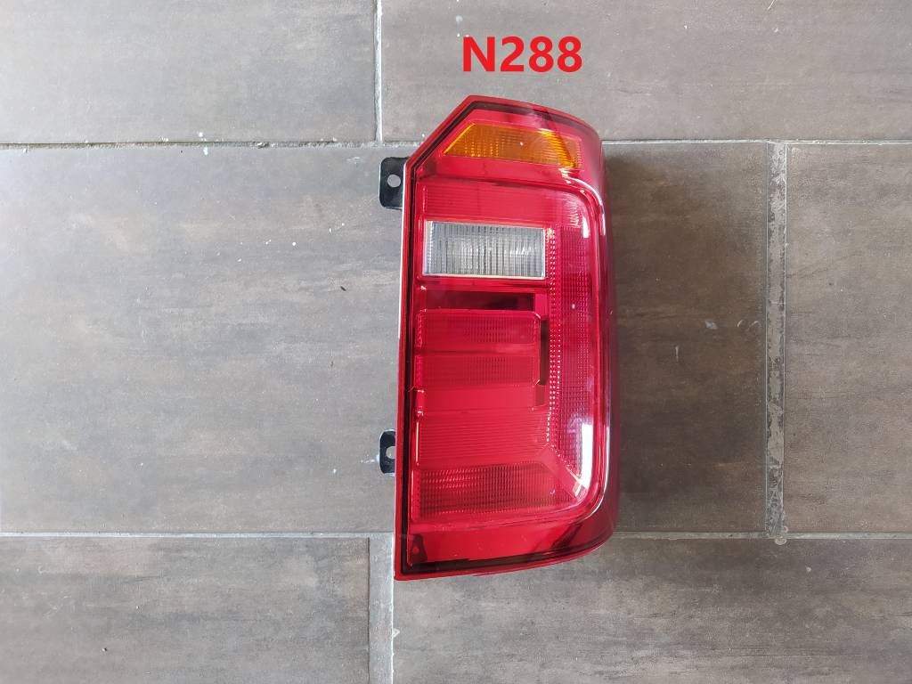 Pravé zadné svetlo VW Caddy IV 4 FACELIFT 2K1 15-