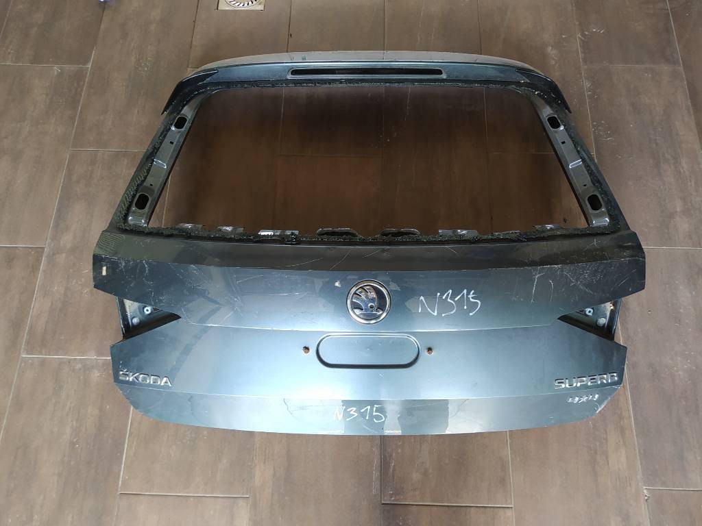 Zadná kapota kufor Škoda Superb III 3 3V COMBI