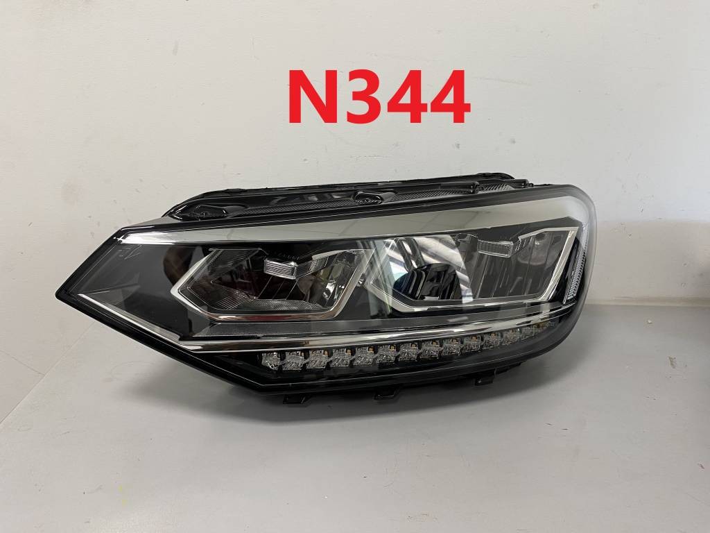 Ľavé predné svetlo Volkswagen Touran III FULL LED