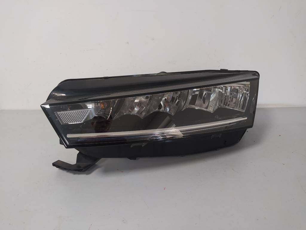 Ľavé predné svetlo Škoda Octavia IV 4 FULL LED 5E