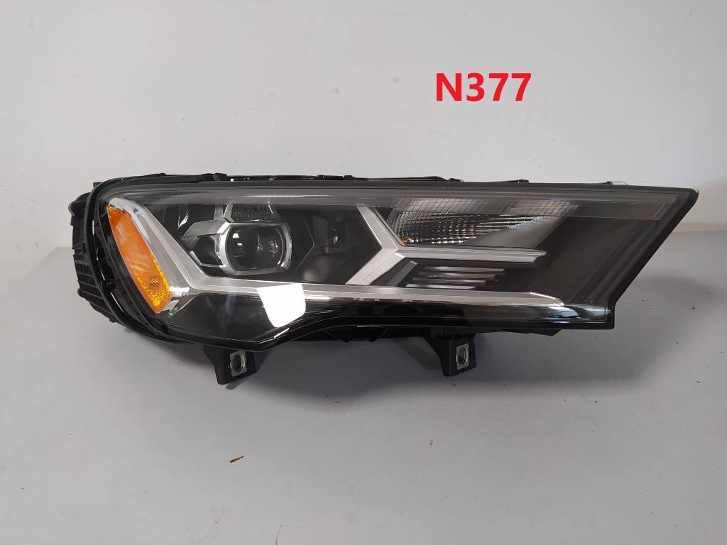 Pravé predné svetlo Audi Q7 4M LIFT FULL LED USA