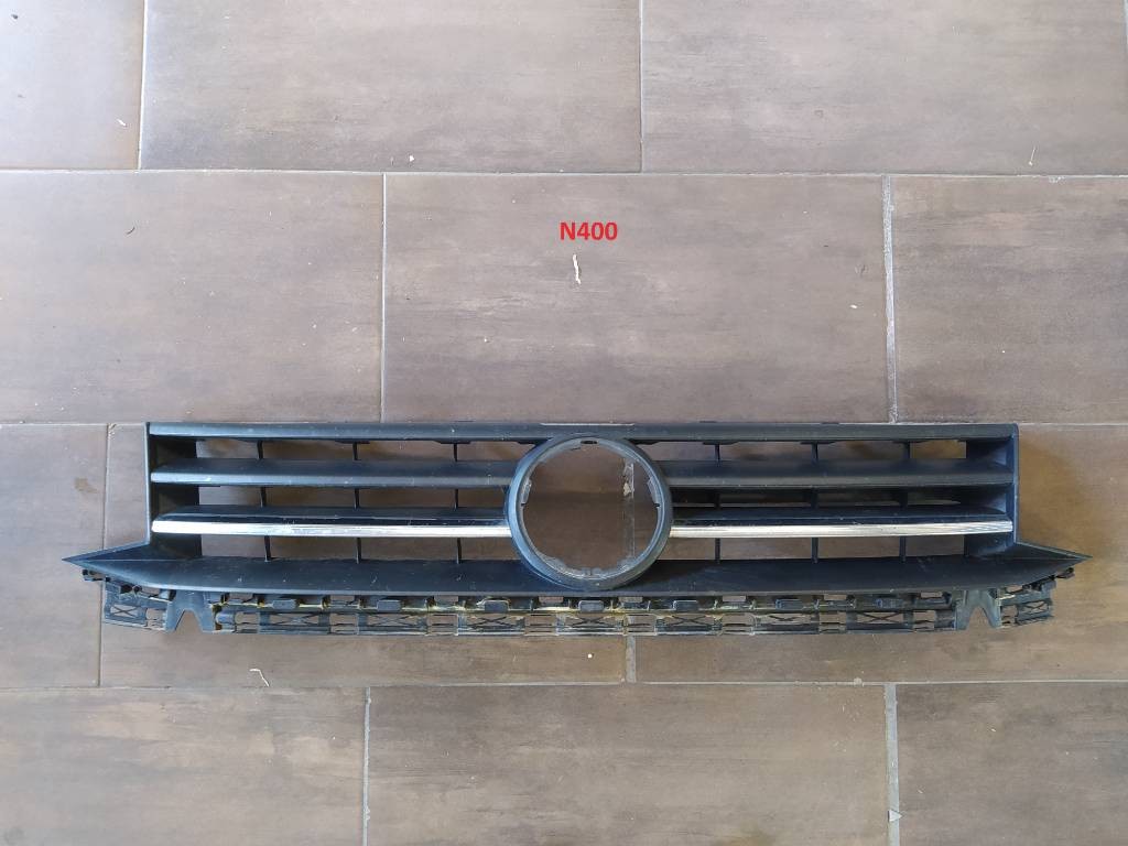 Maska mriežka predného nárazníka VW Caddy III 2K5