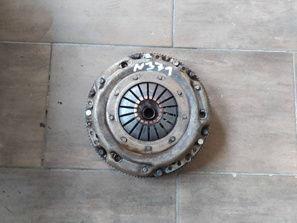Spojka zotrvačník VW SEAT ŠKODA AUDI 1.6 CAY