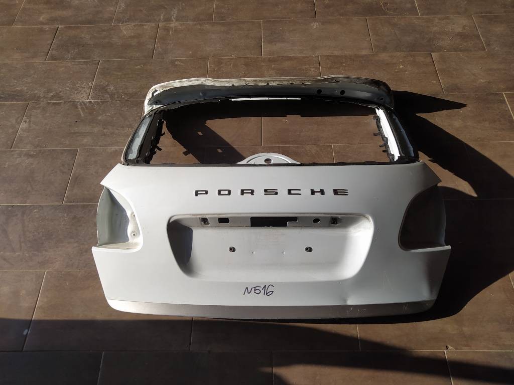 Zadná kapota kufor Porsche Cayenne II 7P5 10-14